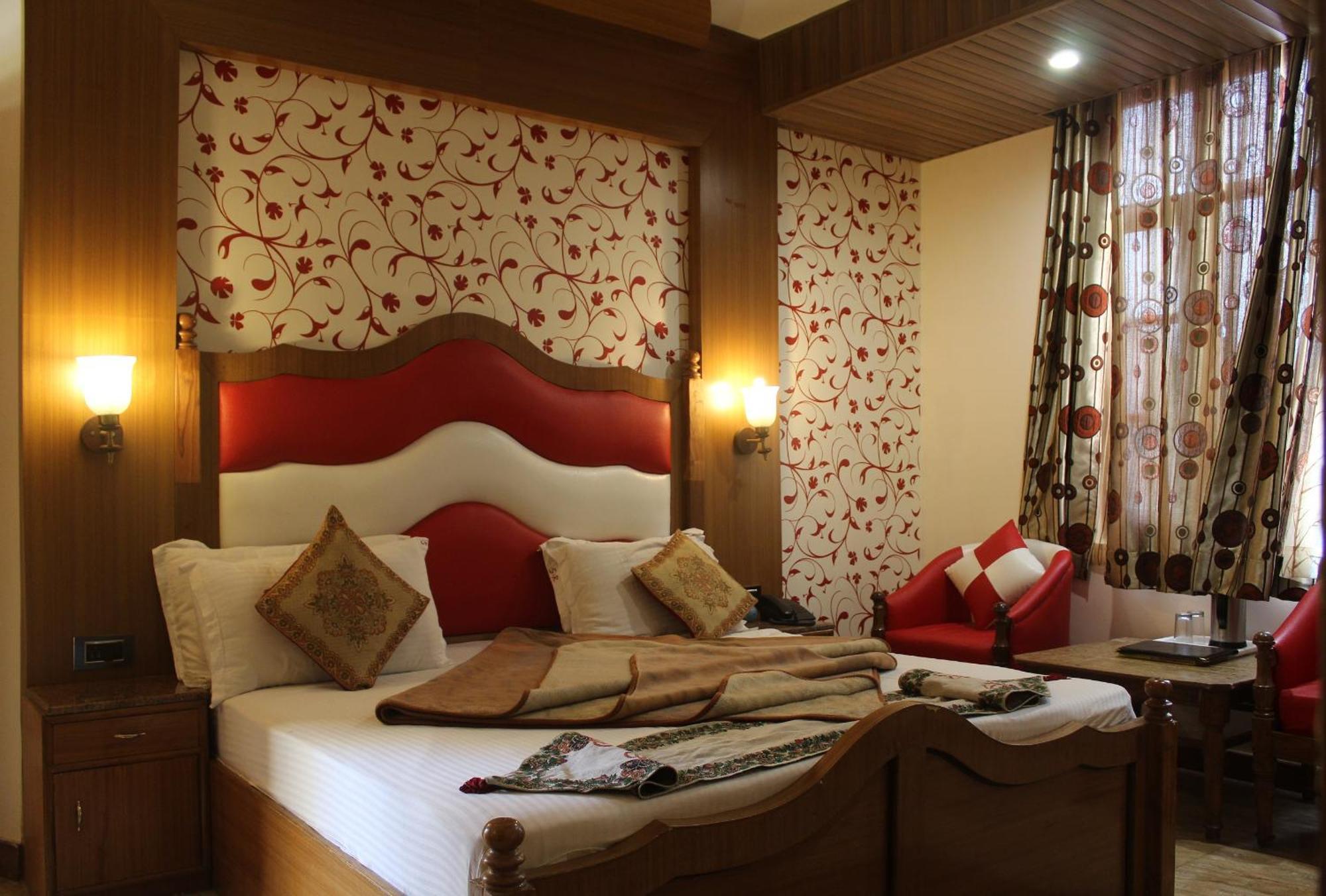 Sagrika Resort Dalhousie Buitenkant foto
