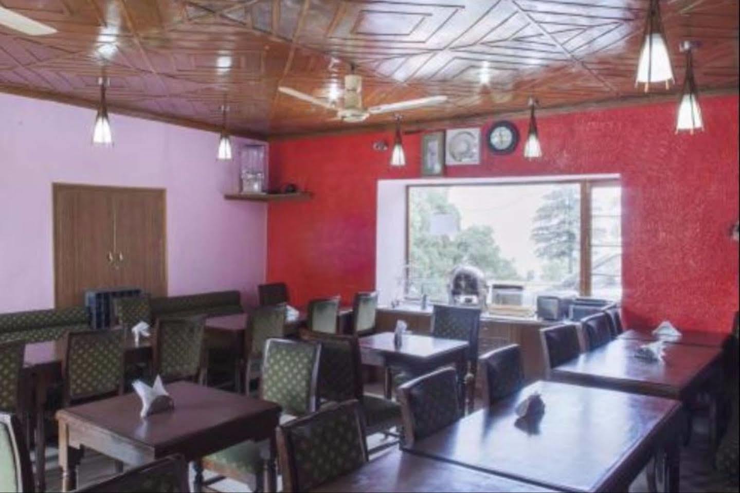Sagrika Resort Dalhousie Buitenkant foto